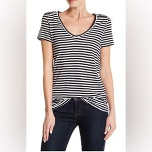 Nordstrom Susina Stripe Scoop Neck T-Shirt, Medium, BLACK WHITE STRIPE